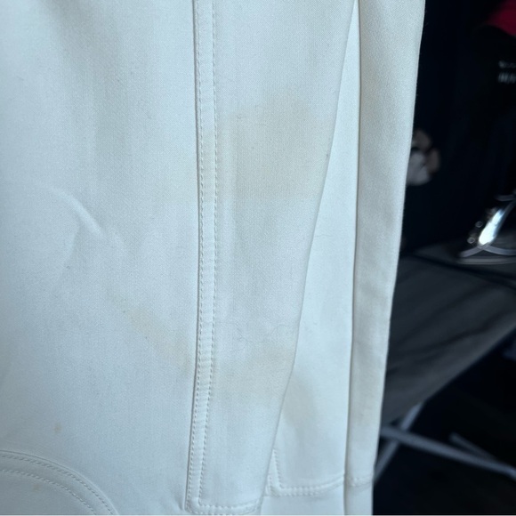 Paola Frani pants Color: White Size: 32 low rise Good condition - Picture 15 of 15